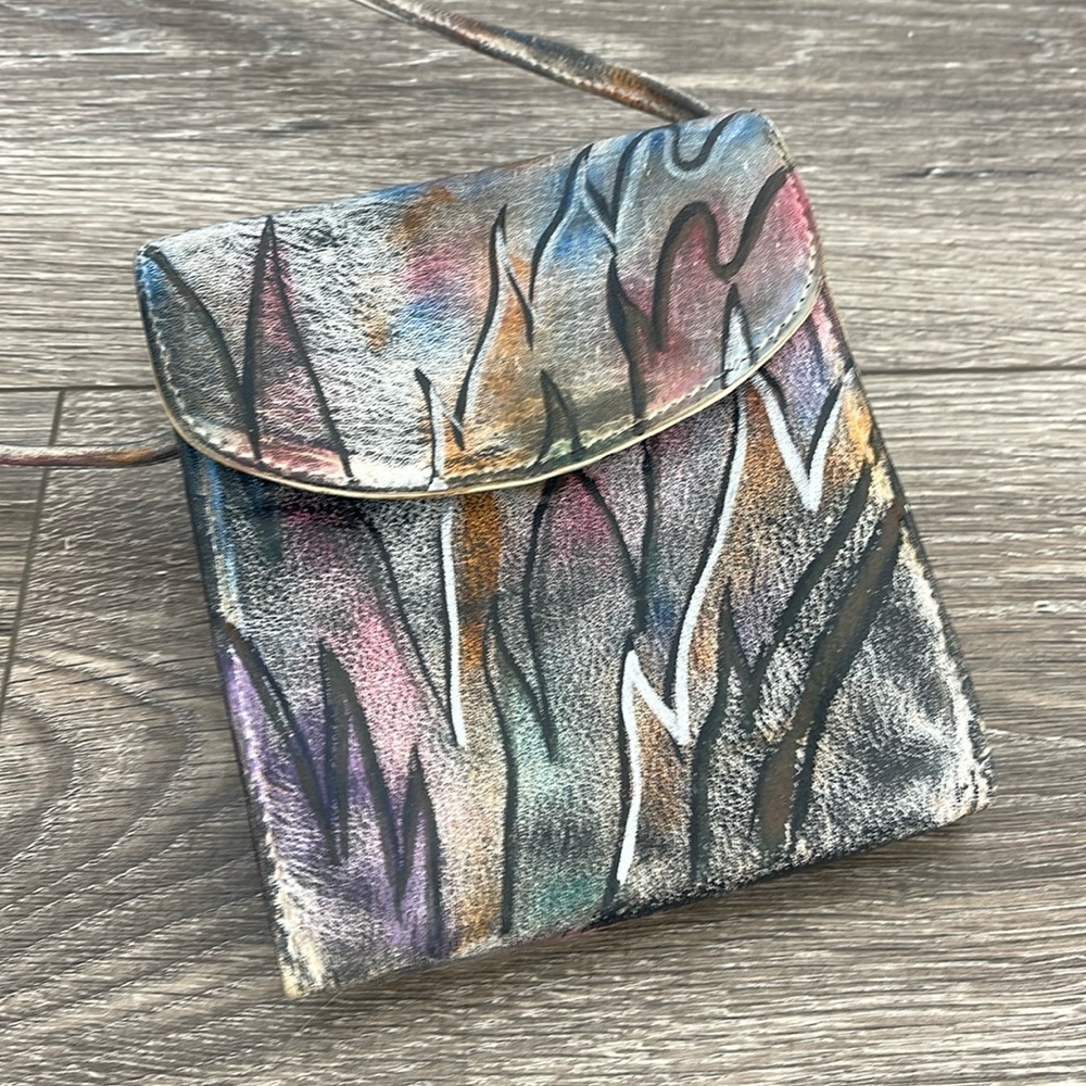 BOTARY hand painted genuine leather crossbody with outside “kiss” coin purse